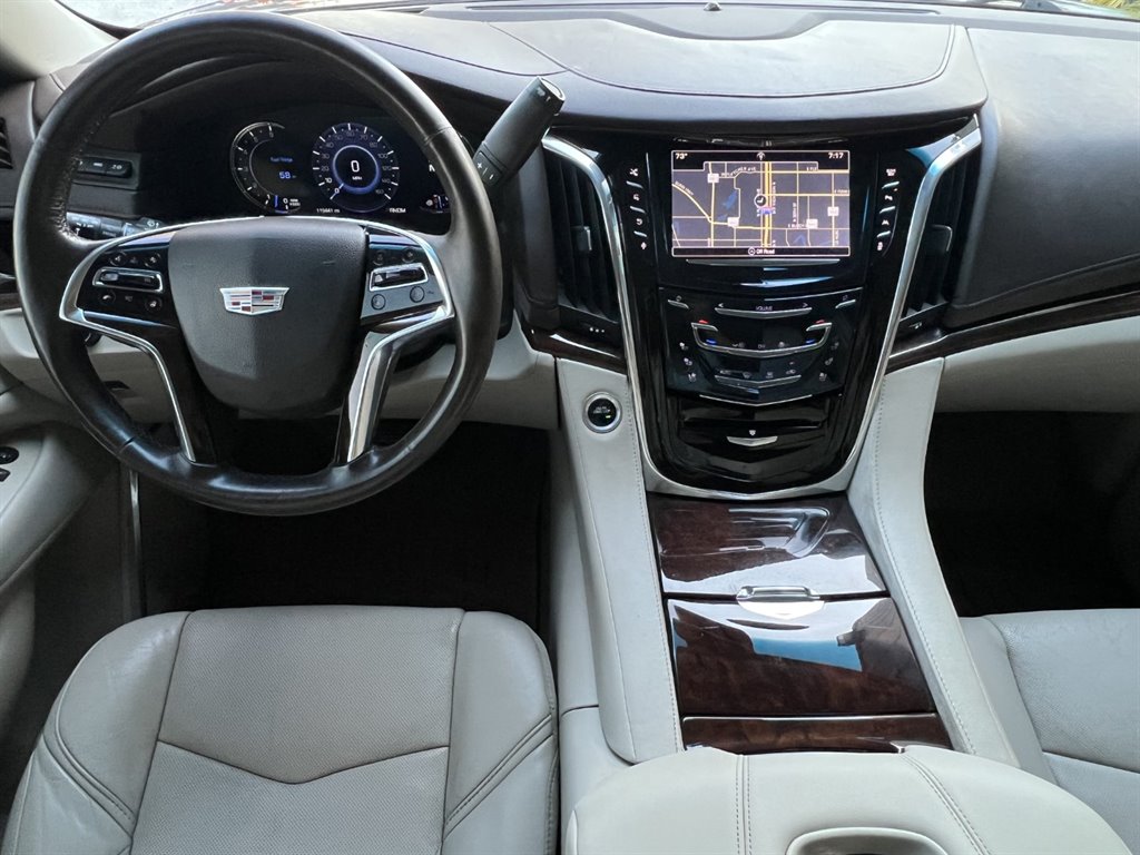 2016 Cadillac Escalade ESV Premium photo