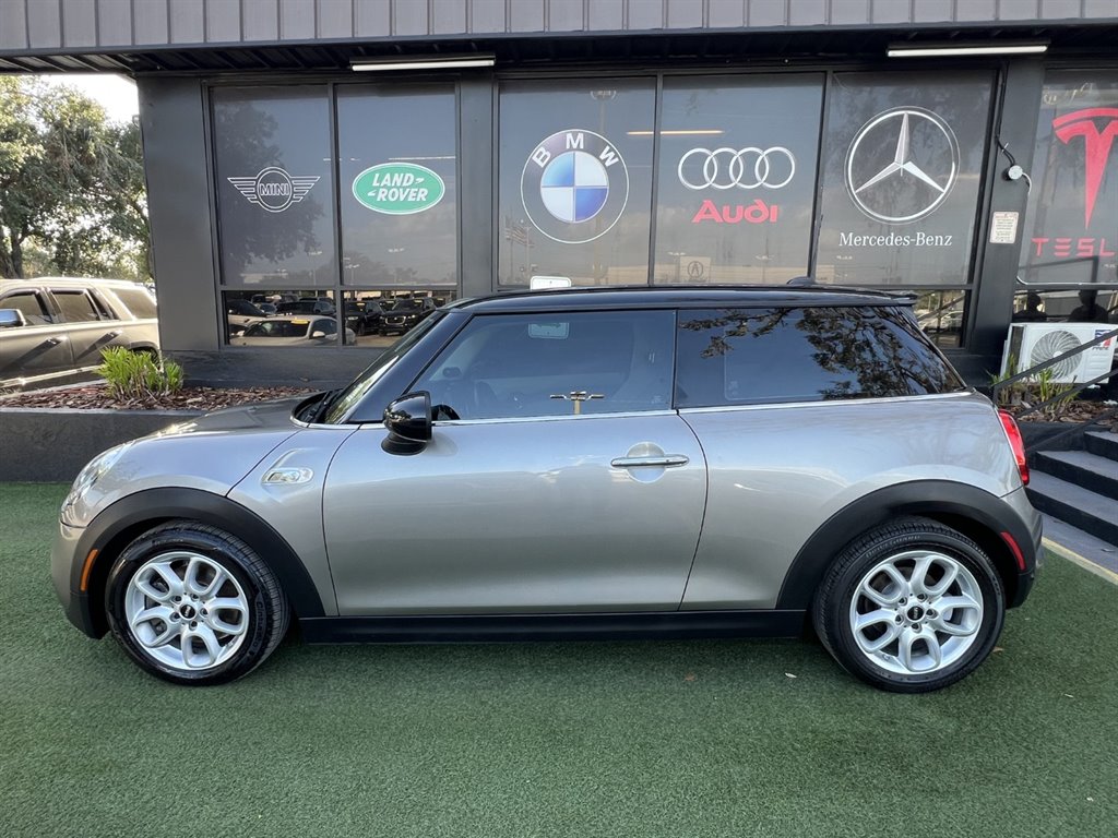 2017 MINI Cooper S photo