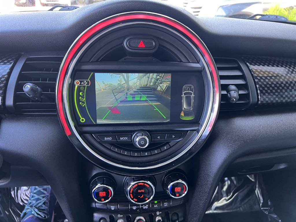 2017 MINI Cooper S photo