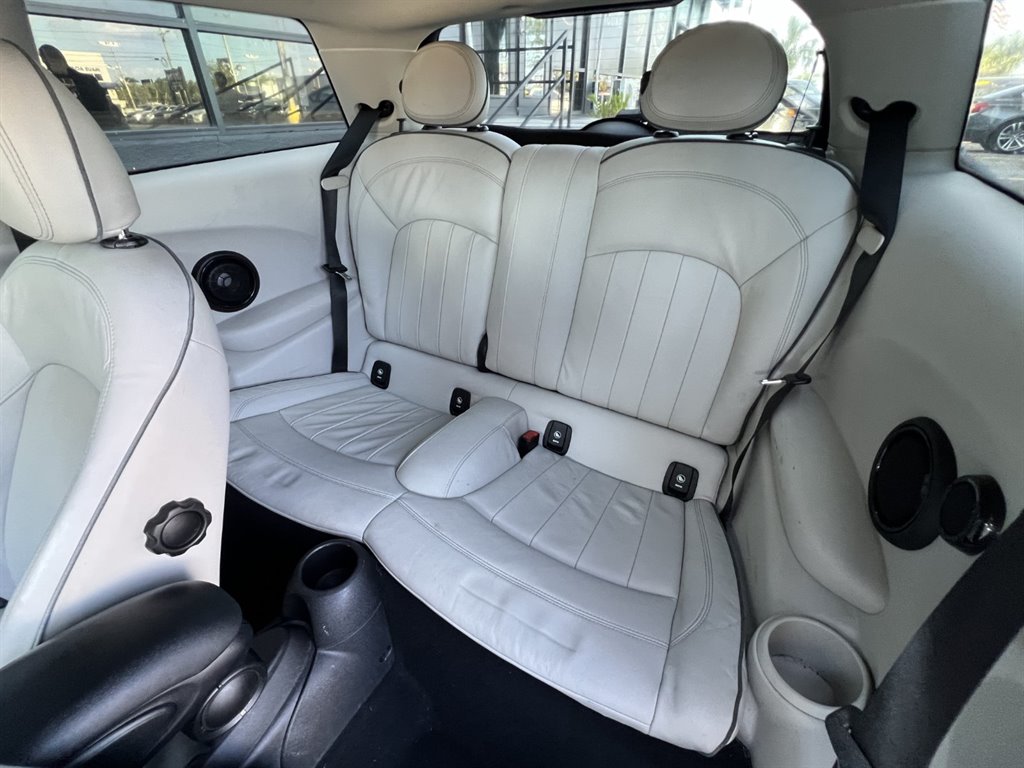 2017 MINI Cooper S photo