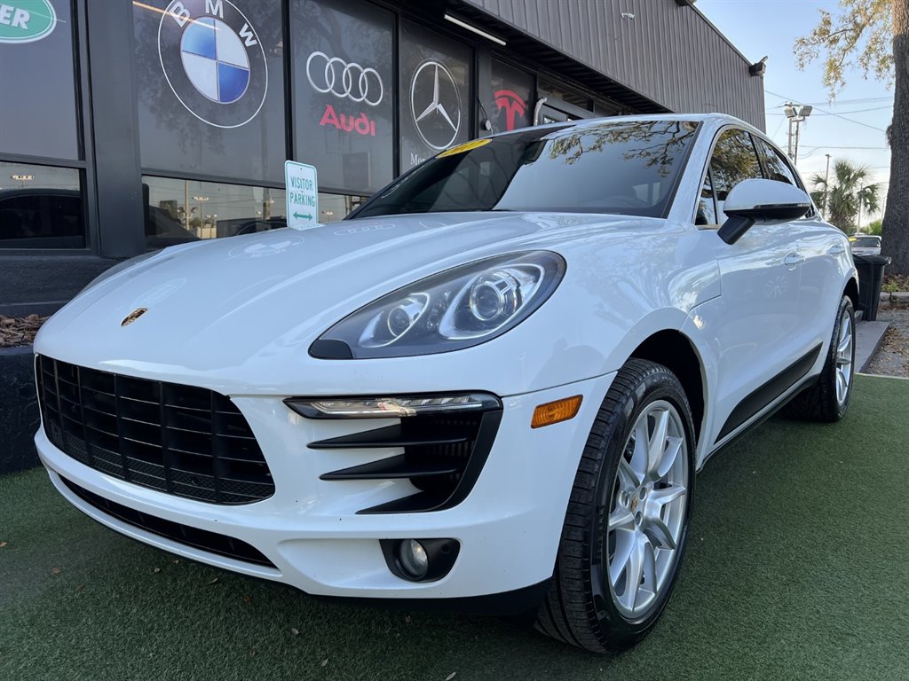 2017 Porsche Macan S photo