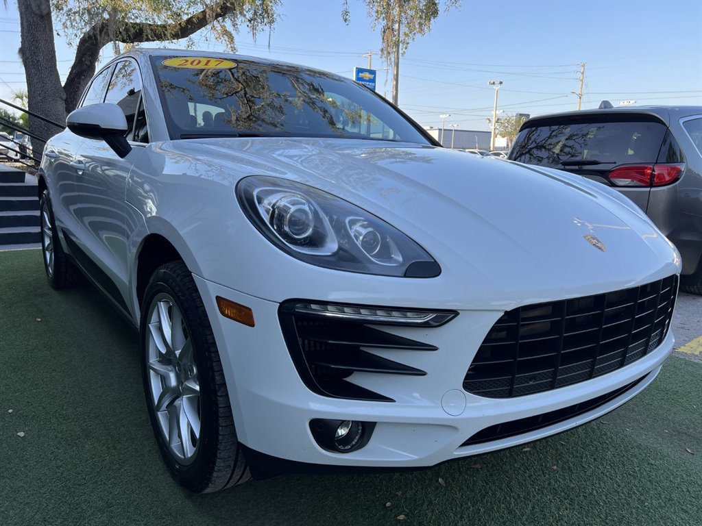 2017 Porsche Macan S photo