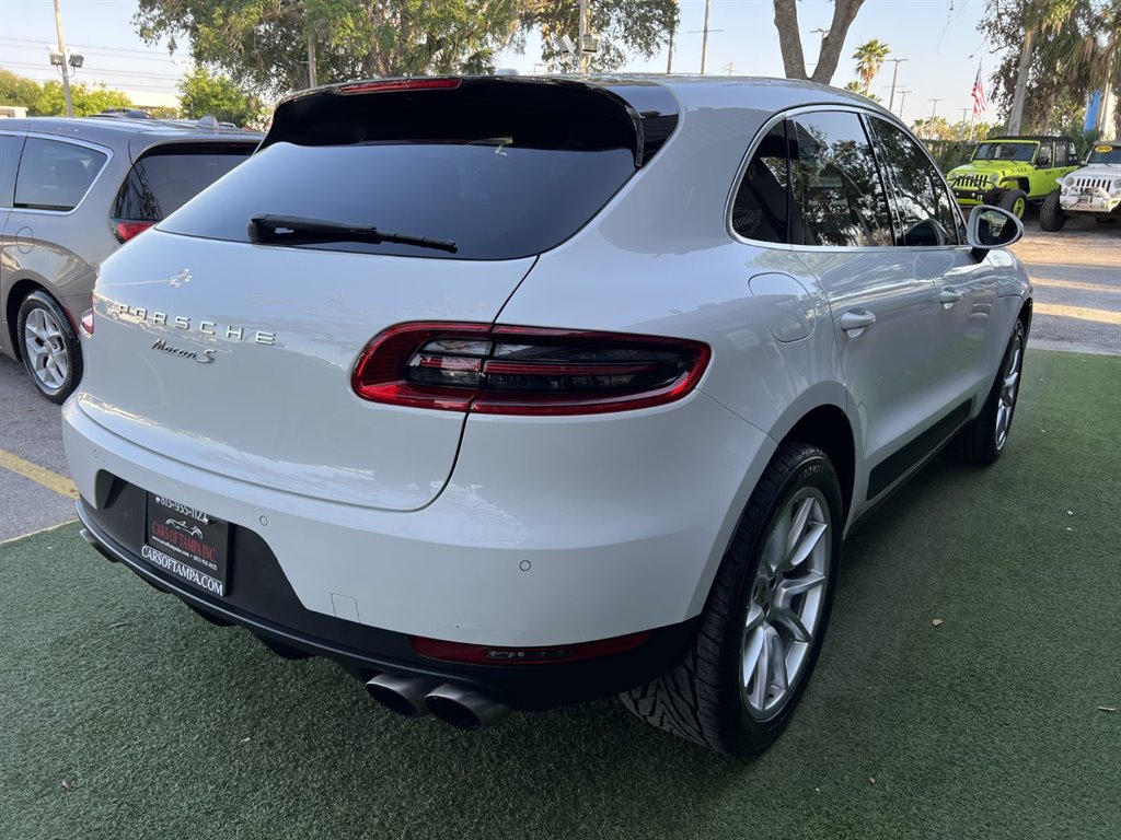 2017 Porsche Macan S photo