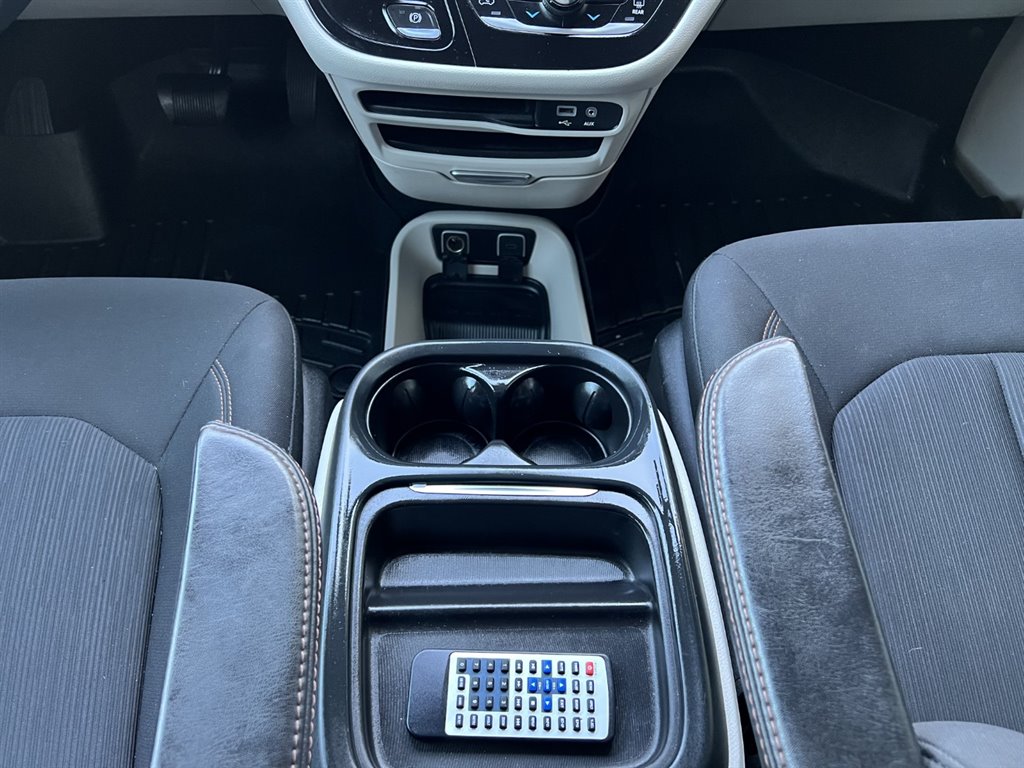 2018 Chrysler Pacifica - $16,995