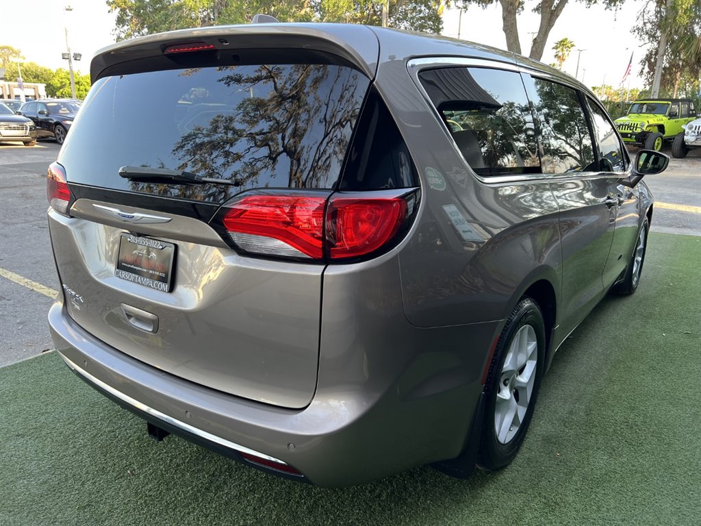 2018 Chrysler Pacifica - $16,995