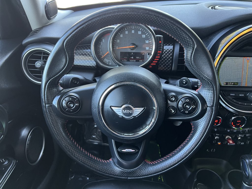 2015 MINI Cooper S photo