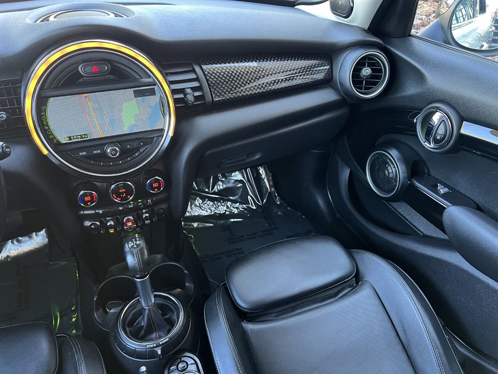 2015 MINI Cooper S photo