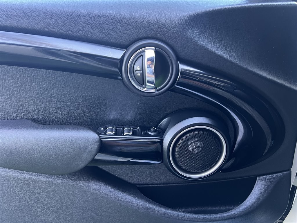 2015 MINI Cooper S photo
