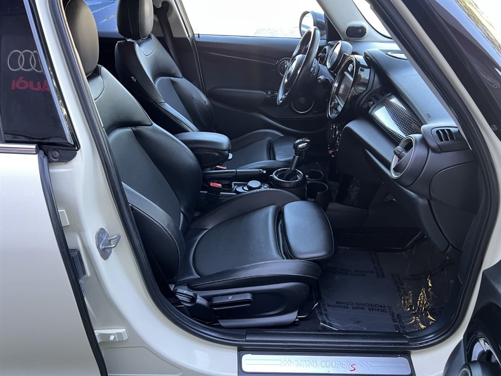 2015 MINI Cooper S photo