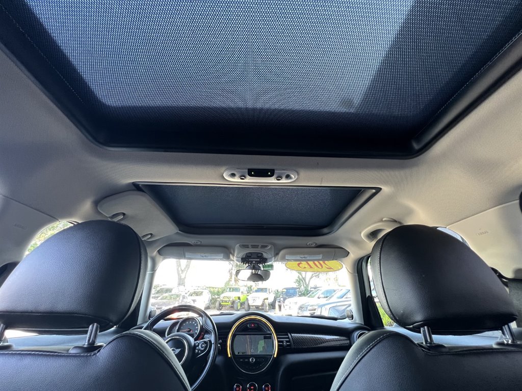 2015 MINI Cooper S photo
