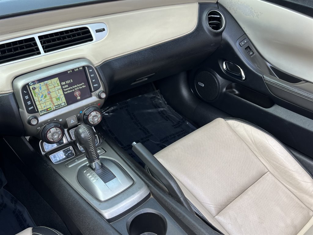 2015 Chevrolet Camaro LT photo