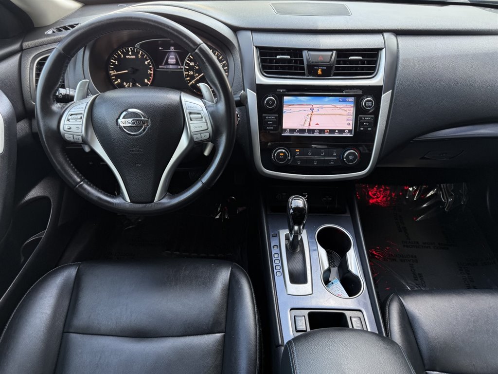 2018 Nissan Altima SR photo