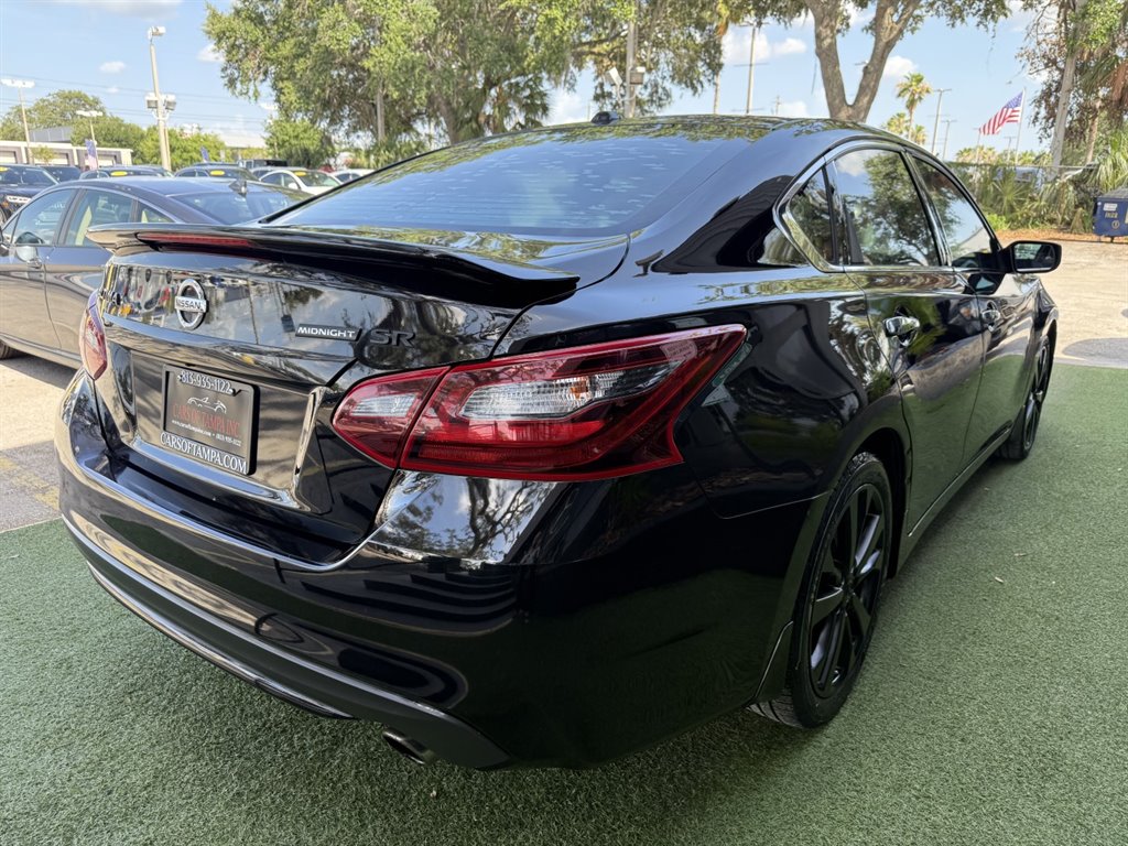 2018 Nissan Altima SR photo