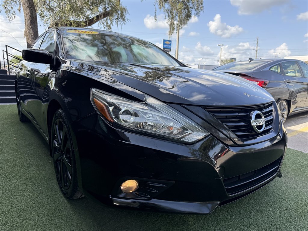 2018 Nissan Altima SR photo