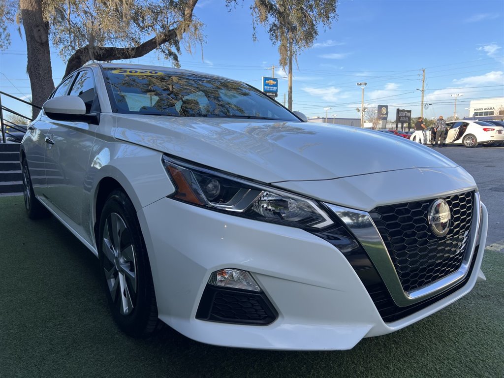 2020 Nissan Altima - $16,995