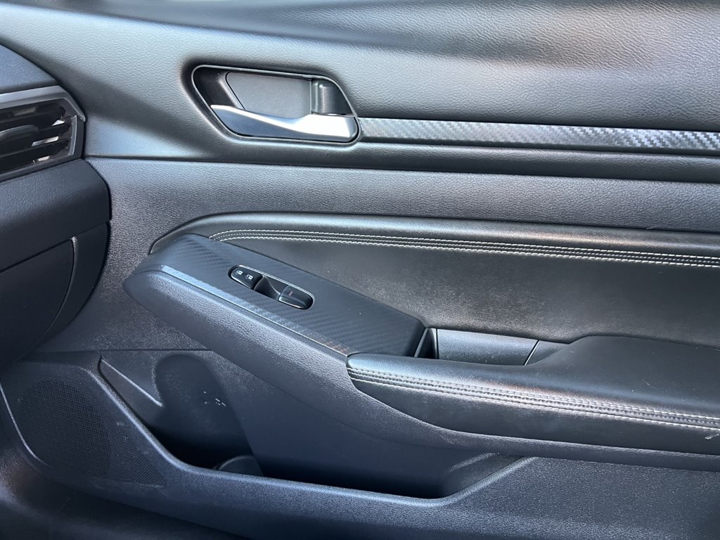 2020 Nissan Altima - $16,995