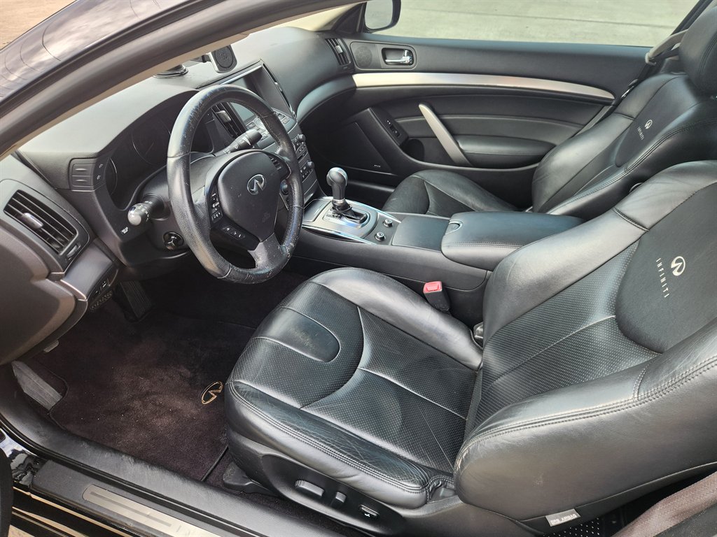 2011 INFINITI G - $8,900