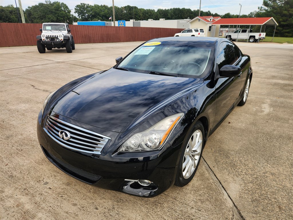 2011 INFINITI G - $8,900
