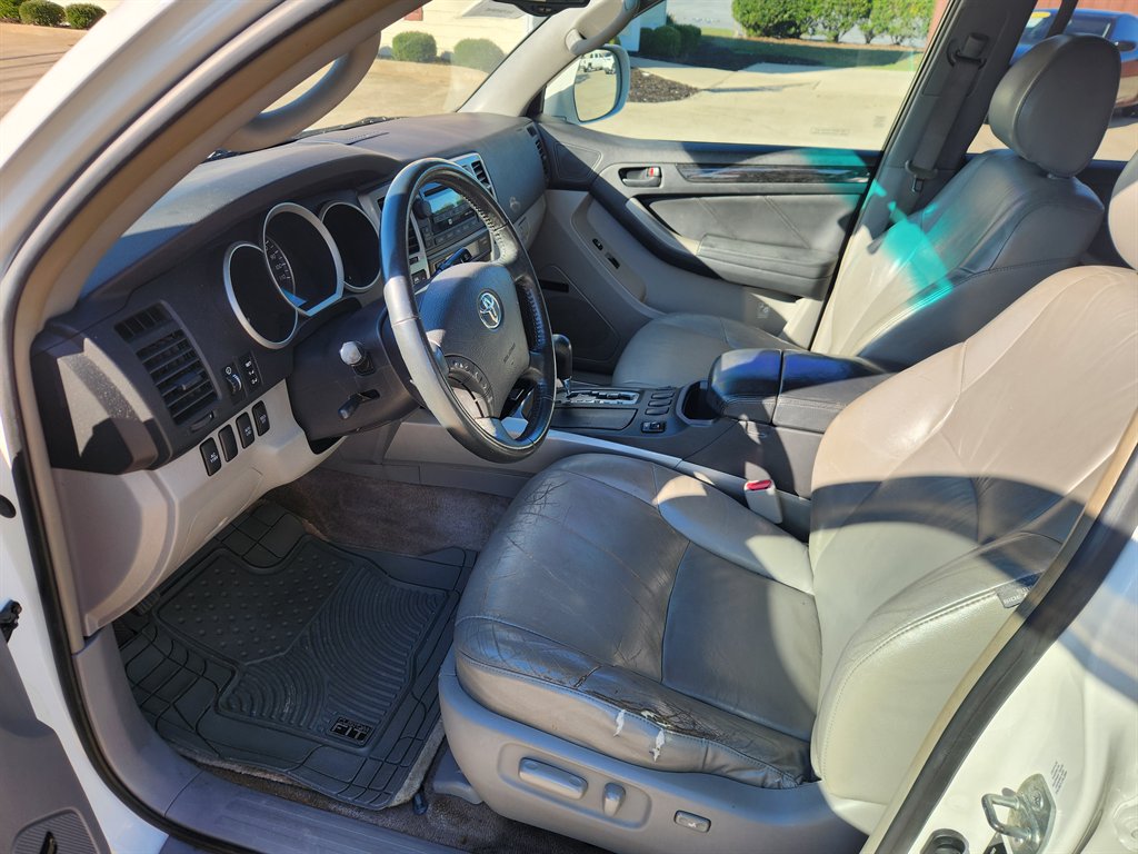 2006 Toyota 4Runner - $8,900