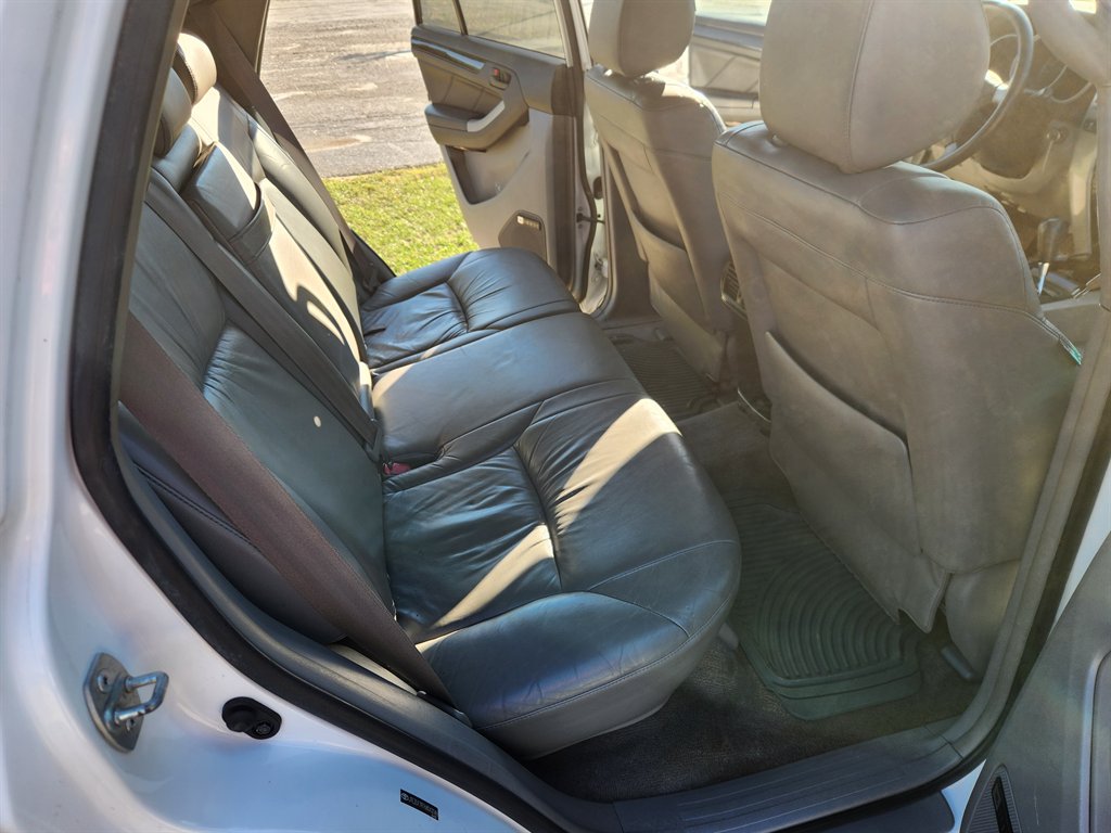 2006 Toyota 4Runner - $8,900