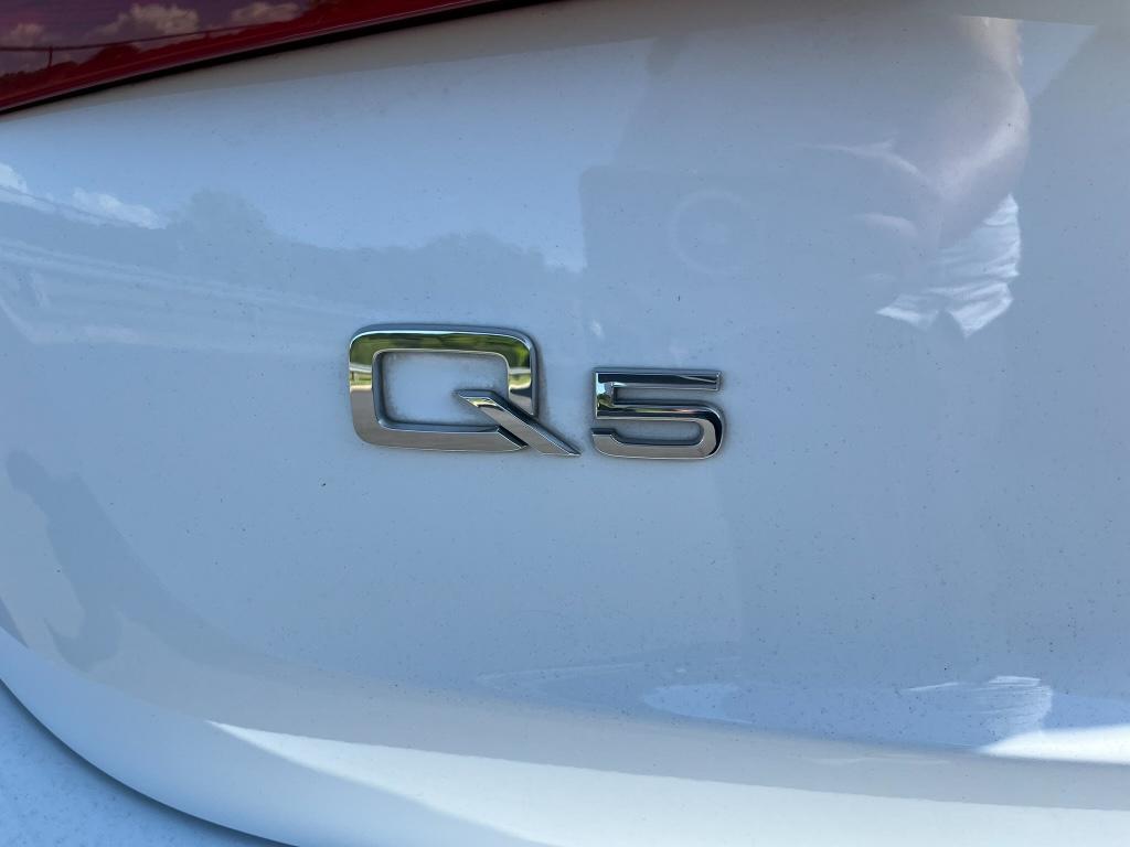 2012 Audi Q5 2.0T quattro Premium photo