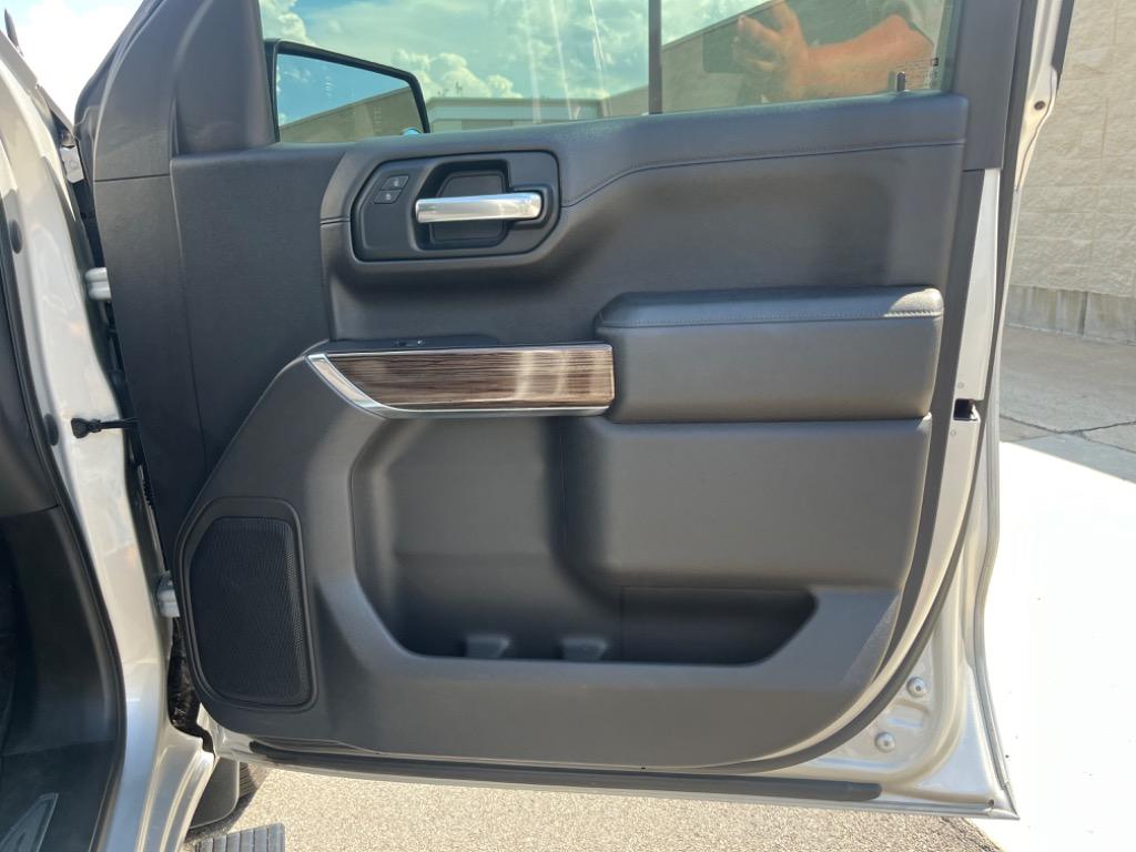 2019 Chevrolet Silverado 1500 LT photo