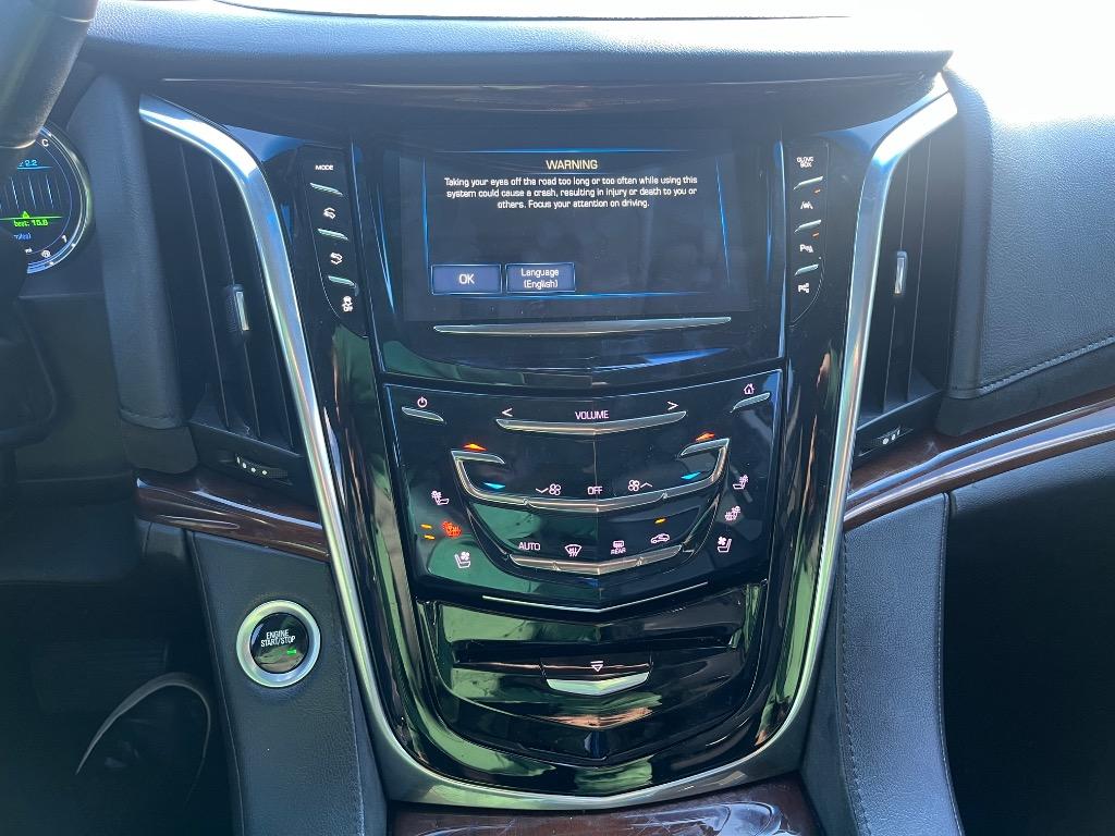 2019 Cadillac Escalade ESV Luxury photo