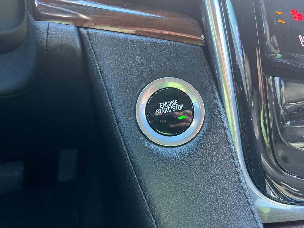 2019 Cadillac Escalade ESV Luxury photo