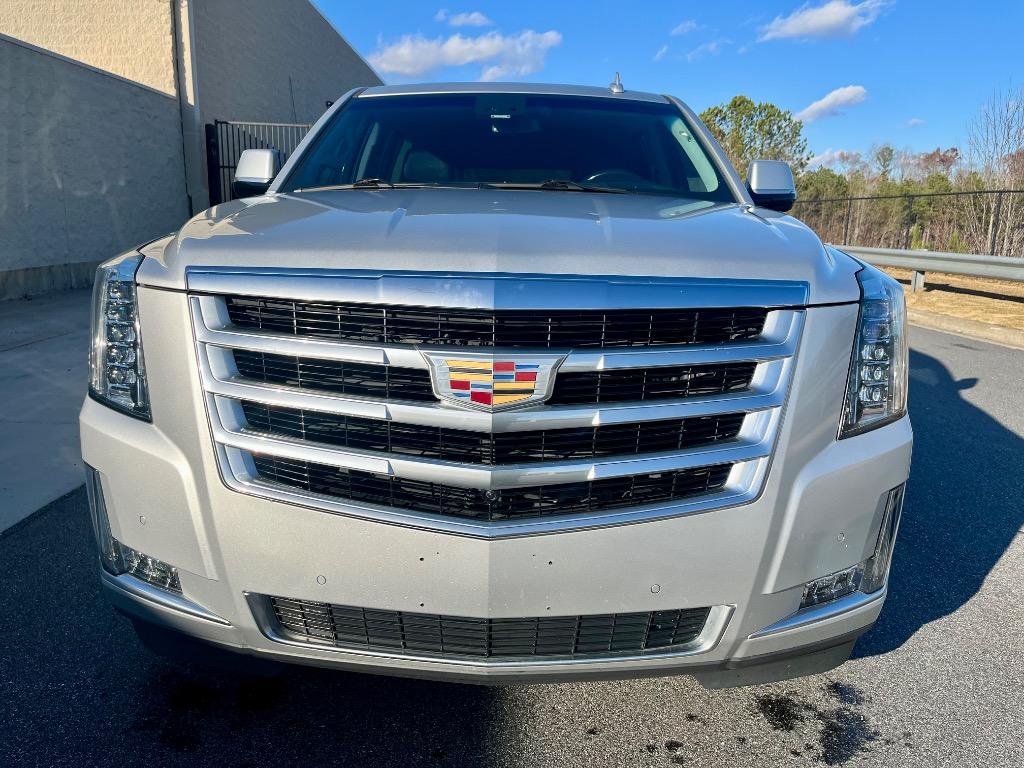 2019 Cadillac Escalade ESV Luxury photo