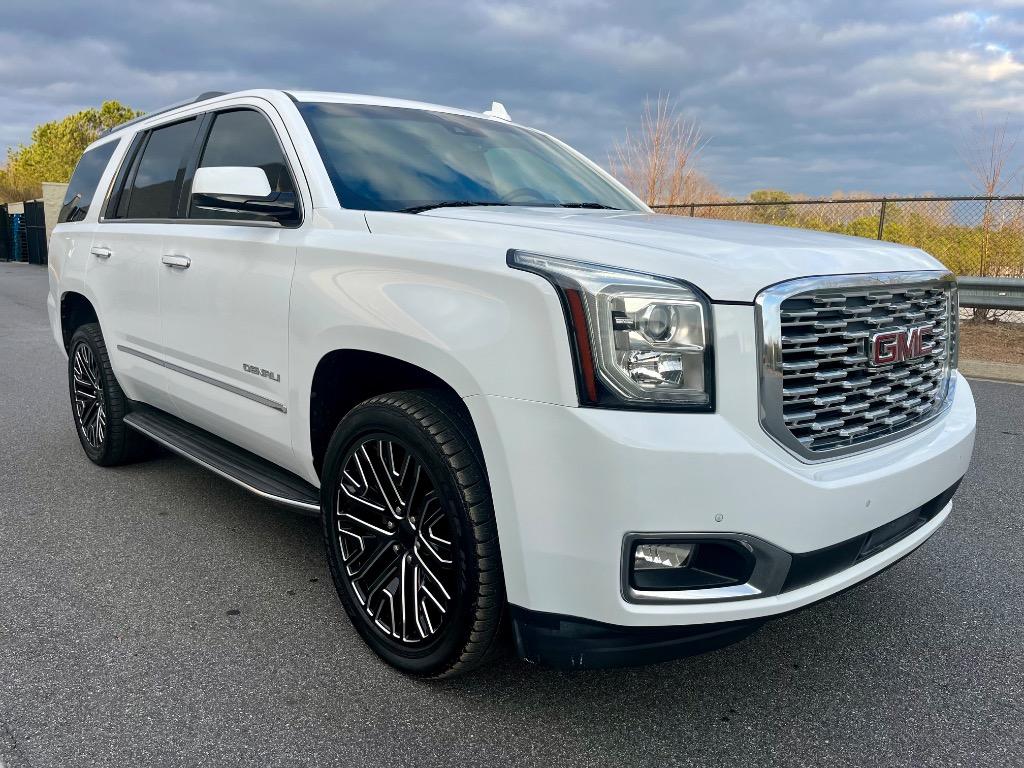 2018 GMC Yukon Denali photo