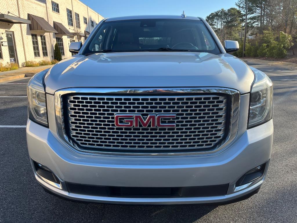 2016 GMC Yukon XL 1500 Denali photo