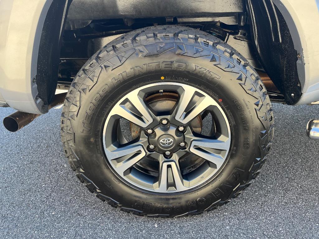 2017 Toyota Tacoma TRD Sport photo