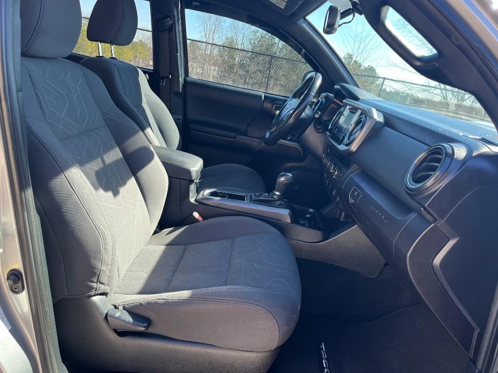 2017 Toyota Tacoma TRD Sport photo