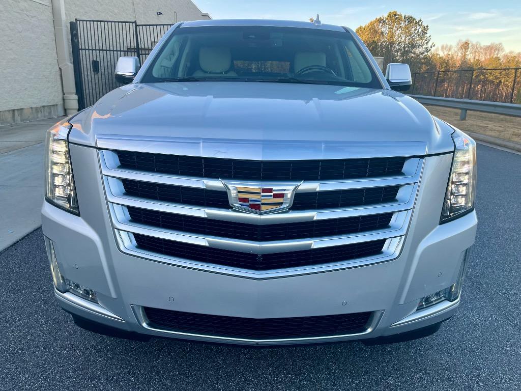 2016 Cadillac Escalade ESV Luxury photo