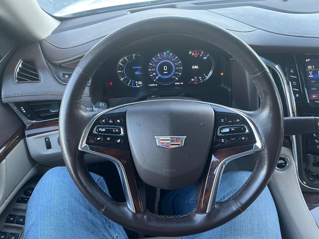 2016 Cadillac Escalade ESV Luxury photo