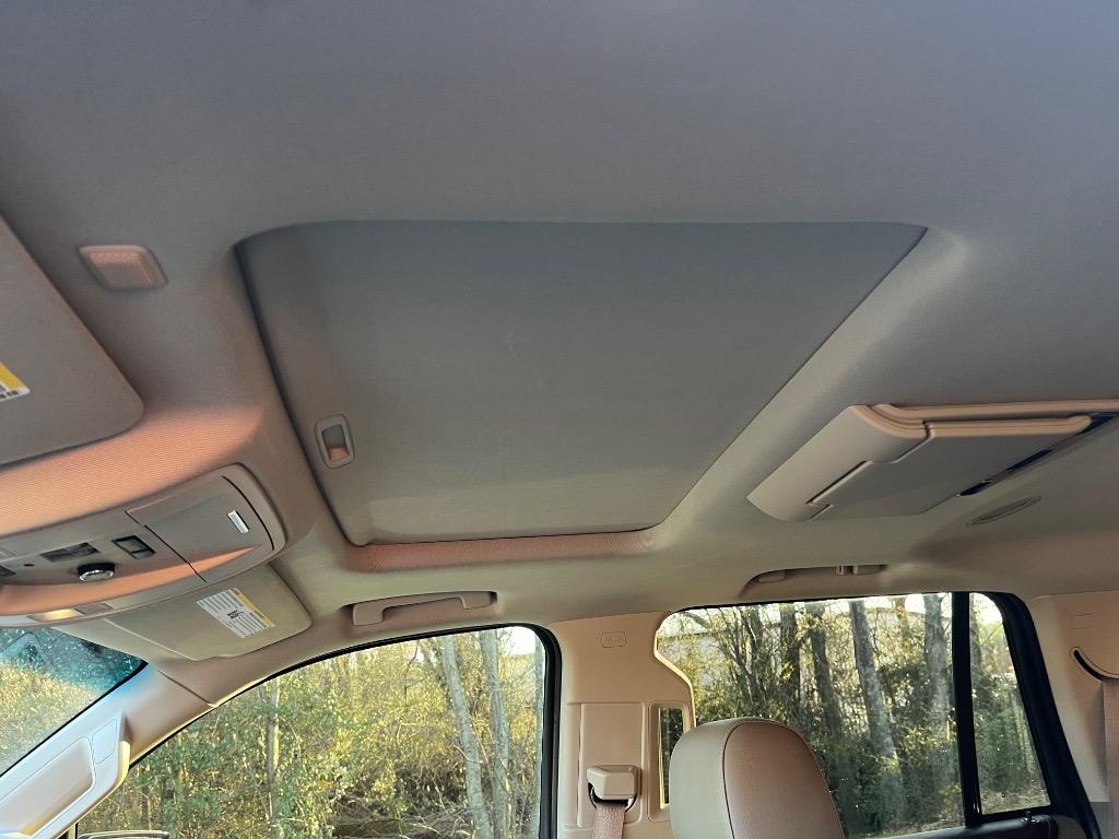 2015 GMC Yukon SLT photo