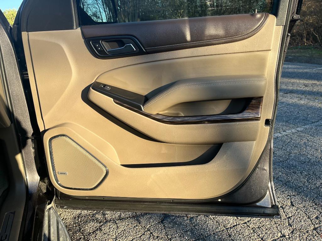 2015 GMC Yukon SLT photo