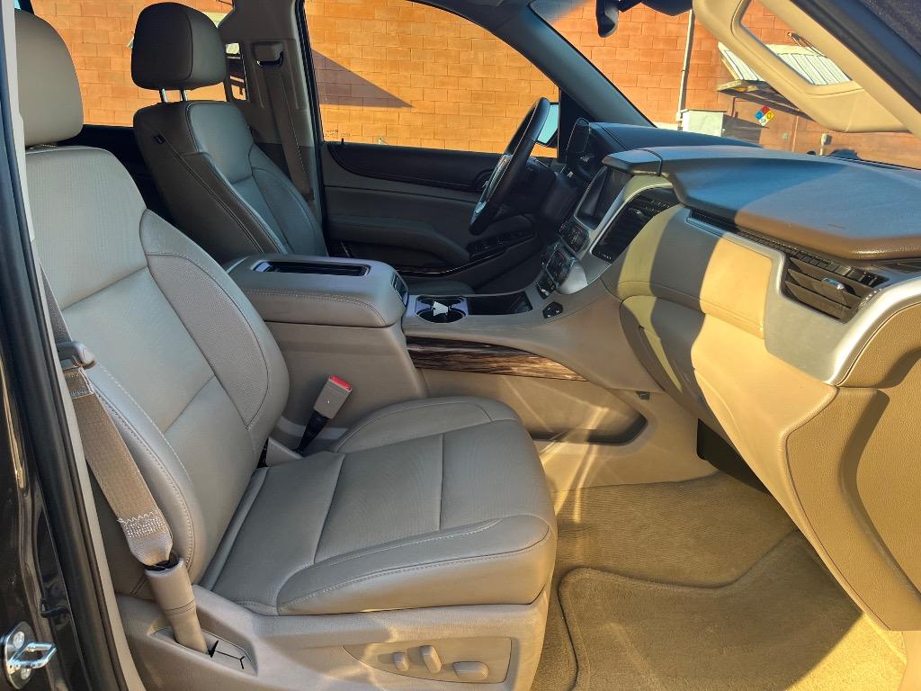 2015 GMC Yukon SLT photo