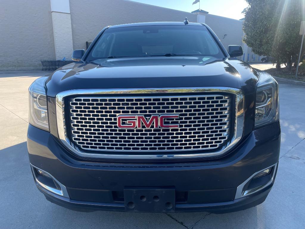 2017 GMC Yukon Denali photo