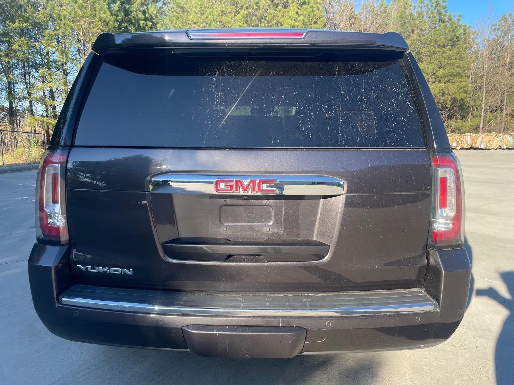 2017 GMC Yukon Denali photo