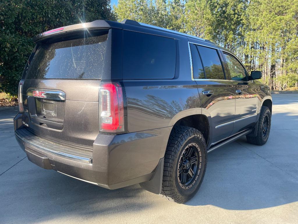 2017 GMC Yukon Denali photo