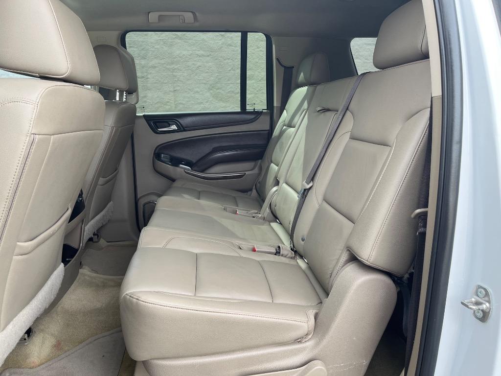 2018 Chevrolet Suburban 1500 LT photo