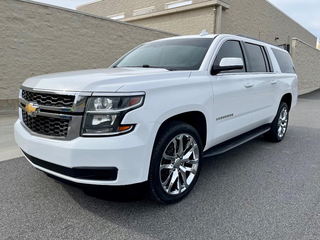 2018 Chevrolet Suburban 1500 LT photo