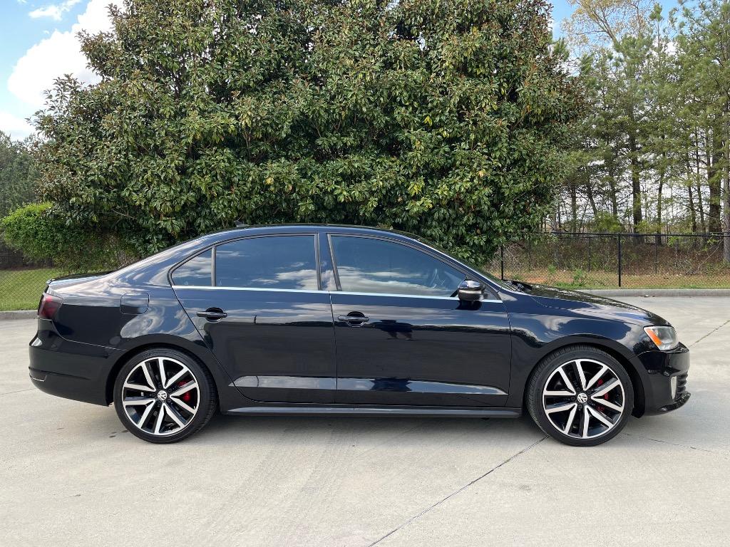 2012 Volkswagen Jetta GLI photo