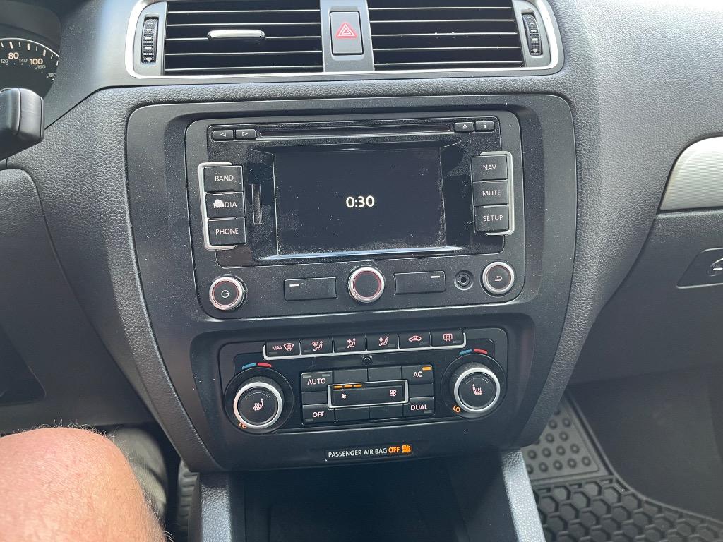2012 Volkswagen Jetta GLI photo