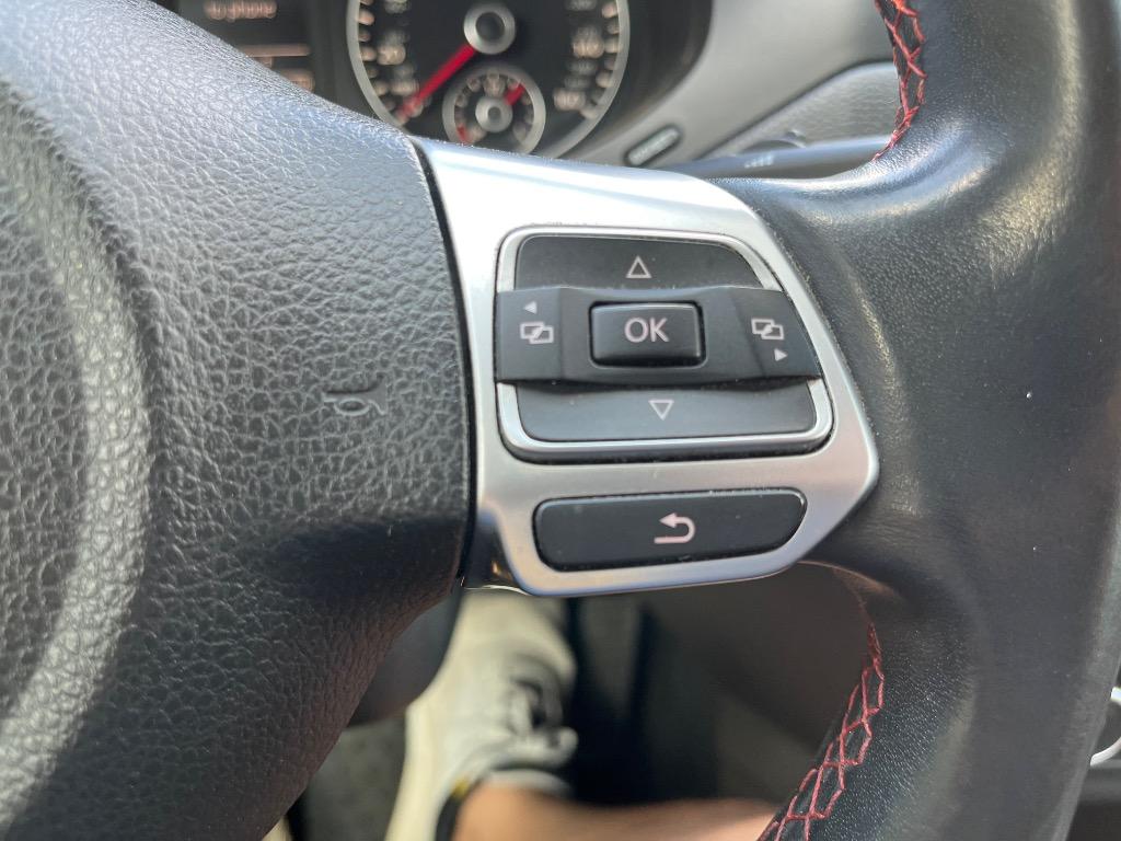 2012 Volkswagen Jetta GLI photo