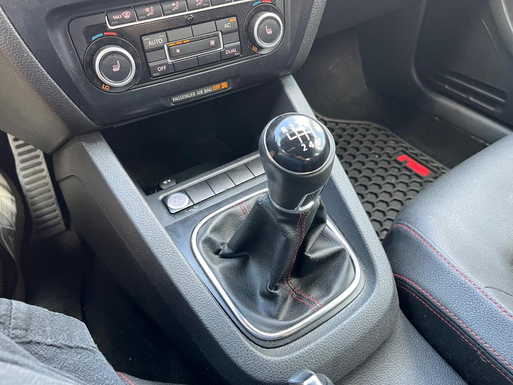 2012 Volkswagen Jetta GLI photo