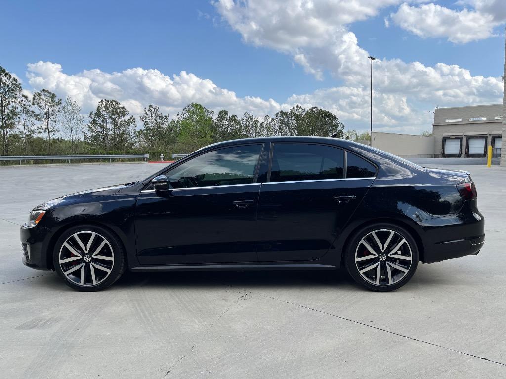 2012 Volkswagen Jetta GLI photo