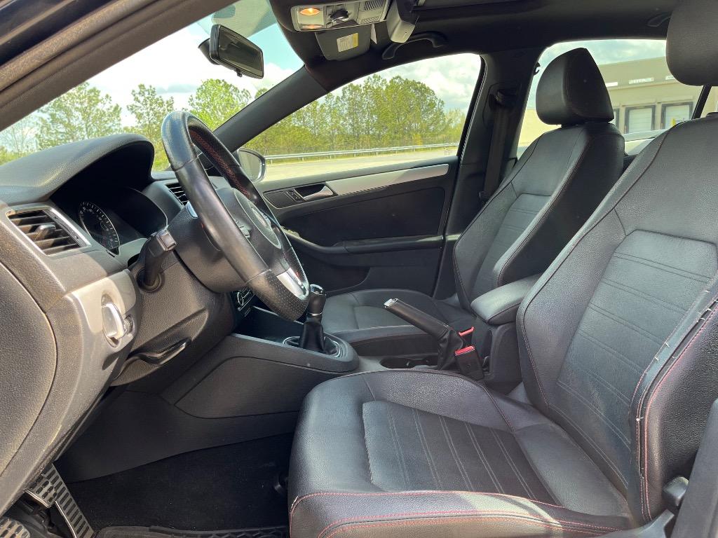 2012 Volkswagen Jetta GLI photo