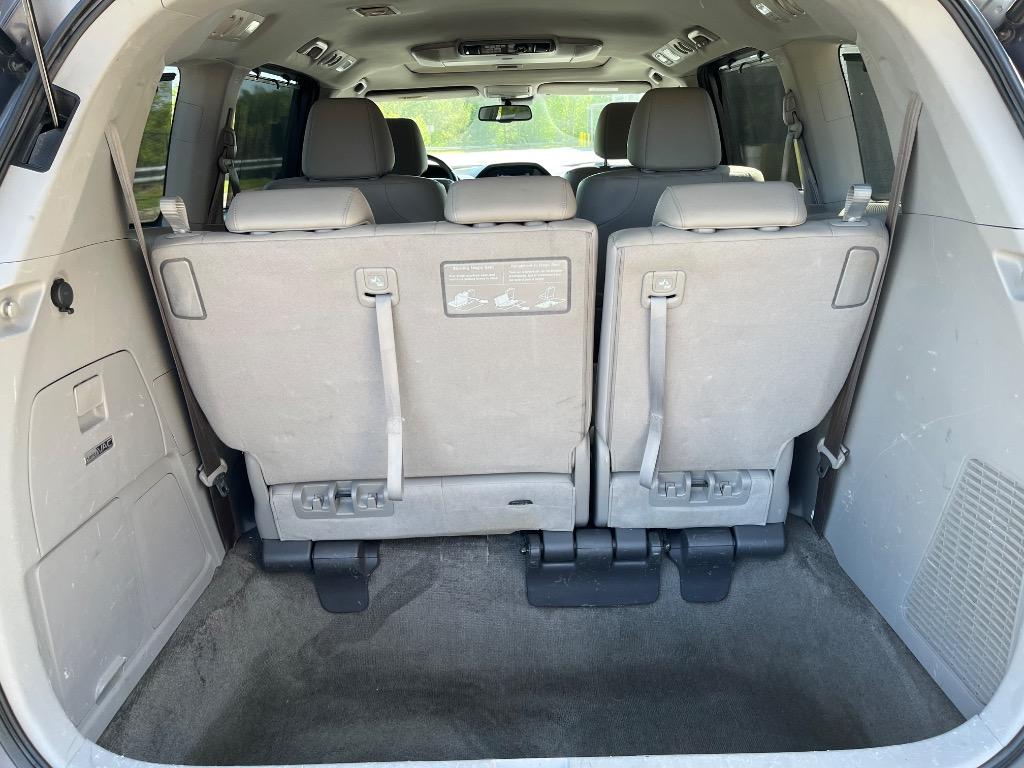 2015 Honda Odyssey Touring photo